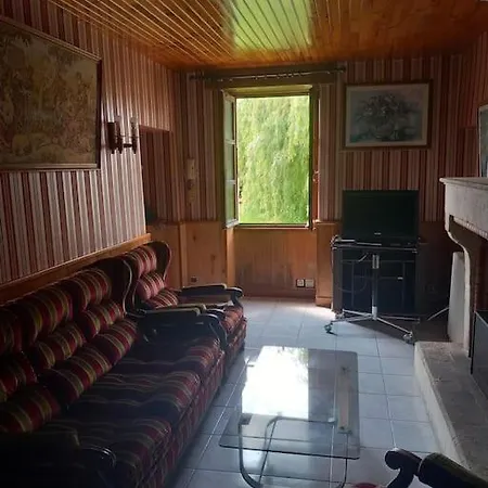 別荘 Maison De Campagne Nantillé